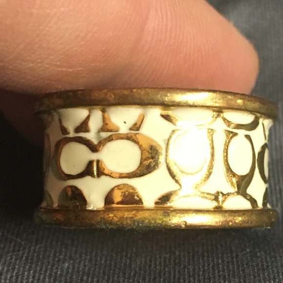 Coach Ring - Picture 2 of 2